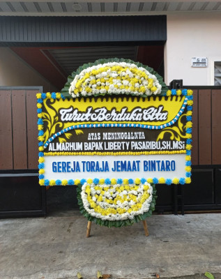 Papan Bunga Duka di Singkawang Barat